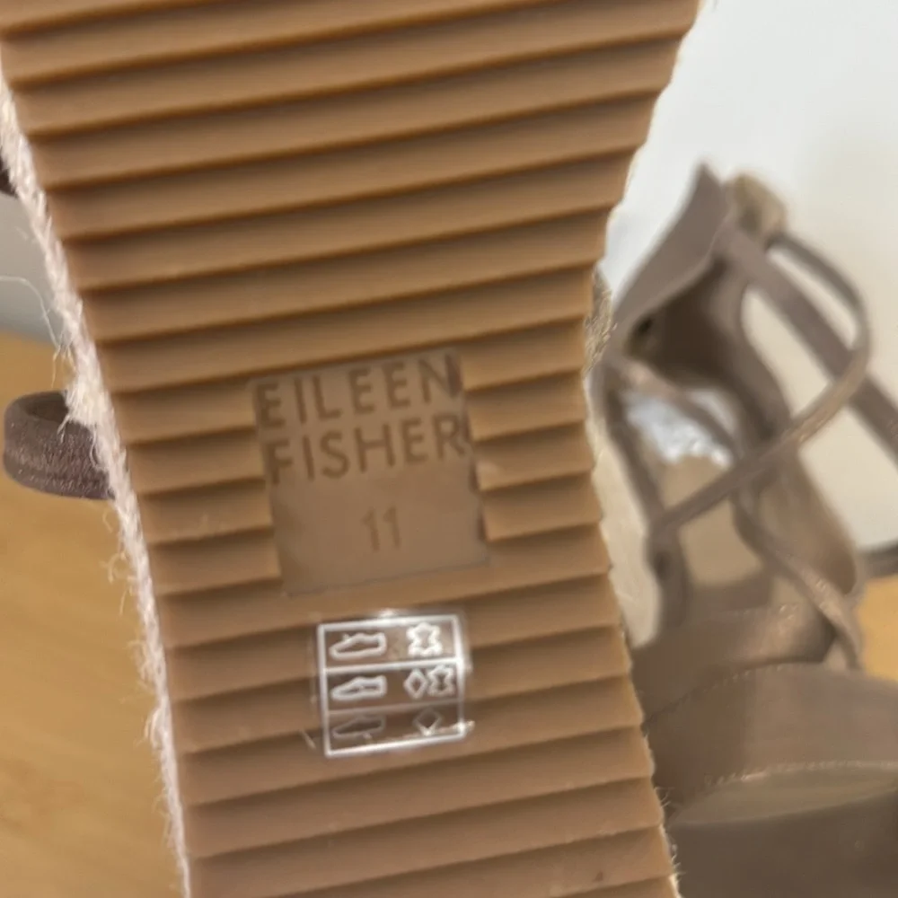 Eileen Fisher Wanda espadrille strappy Bronze Gold Leather wedge size 11 NWOB
